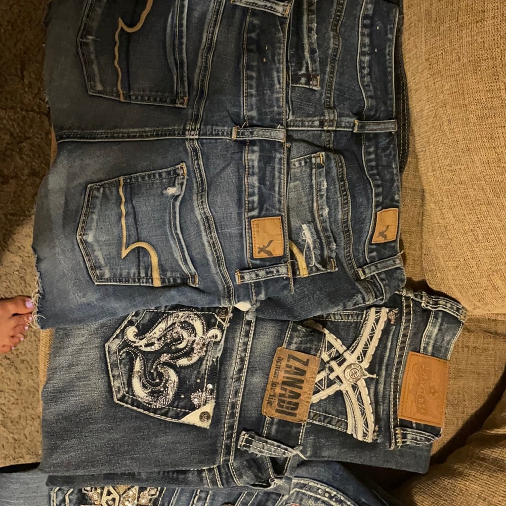 Brand name jeans and non brand name jeans